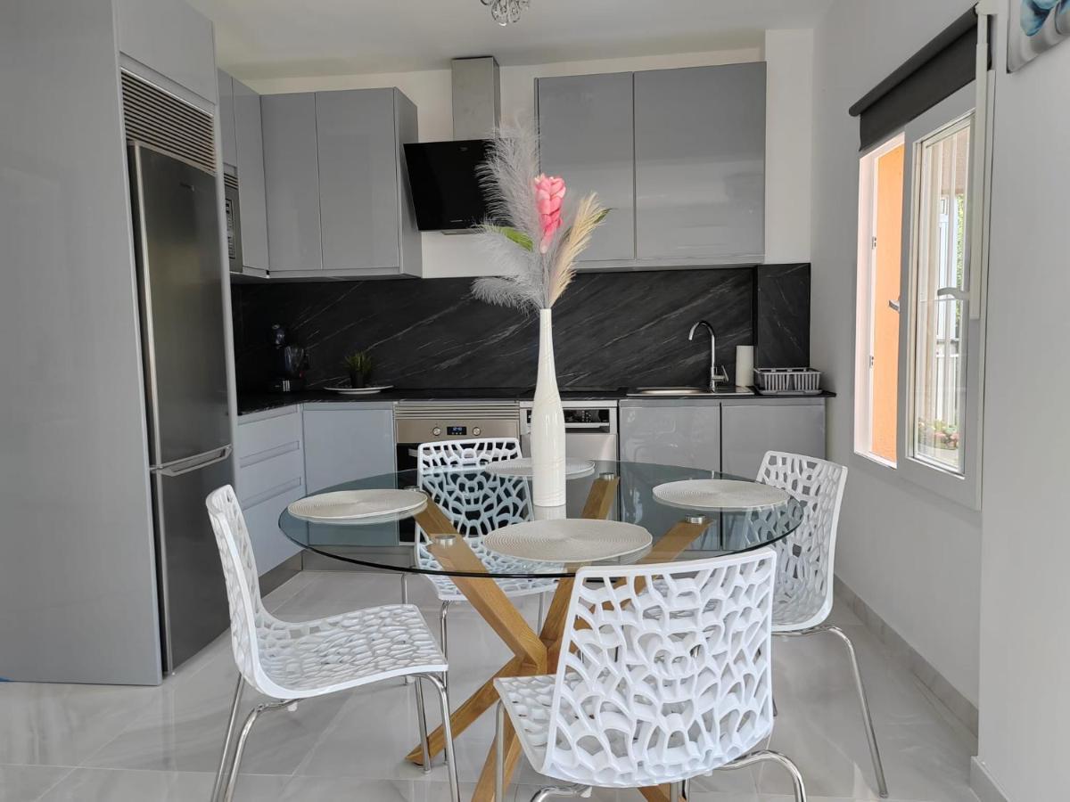 Apartamento La Torre,200M Hasta La Playa Benalmádena Buitenkant foto